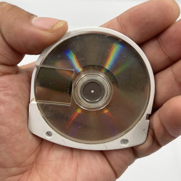 Ratchet & Clank: Size Matters (Sony PSP, 2007) Game And Case - Picture 3 of 4